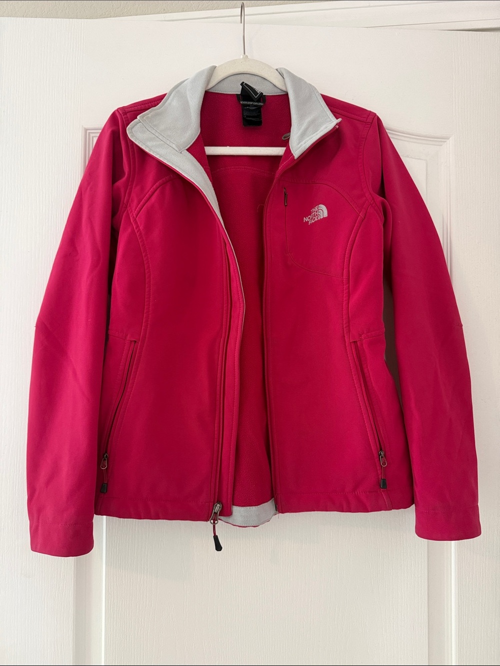 The North Face Women's Fuchsia Softshell Jacket